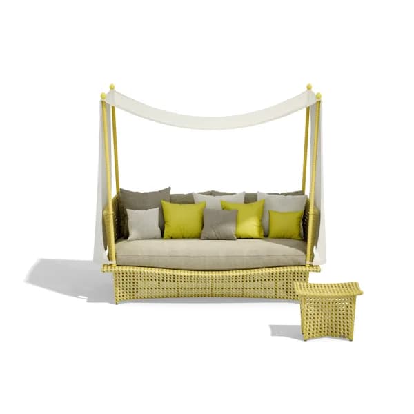 DAYDREAM Daybed & Side Table