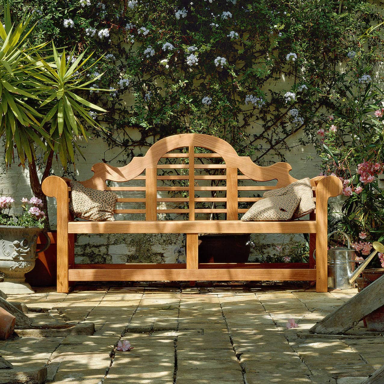 Barlow Tyrie Sissinghurst 77" Bench