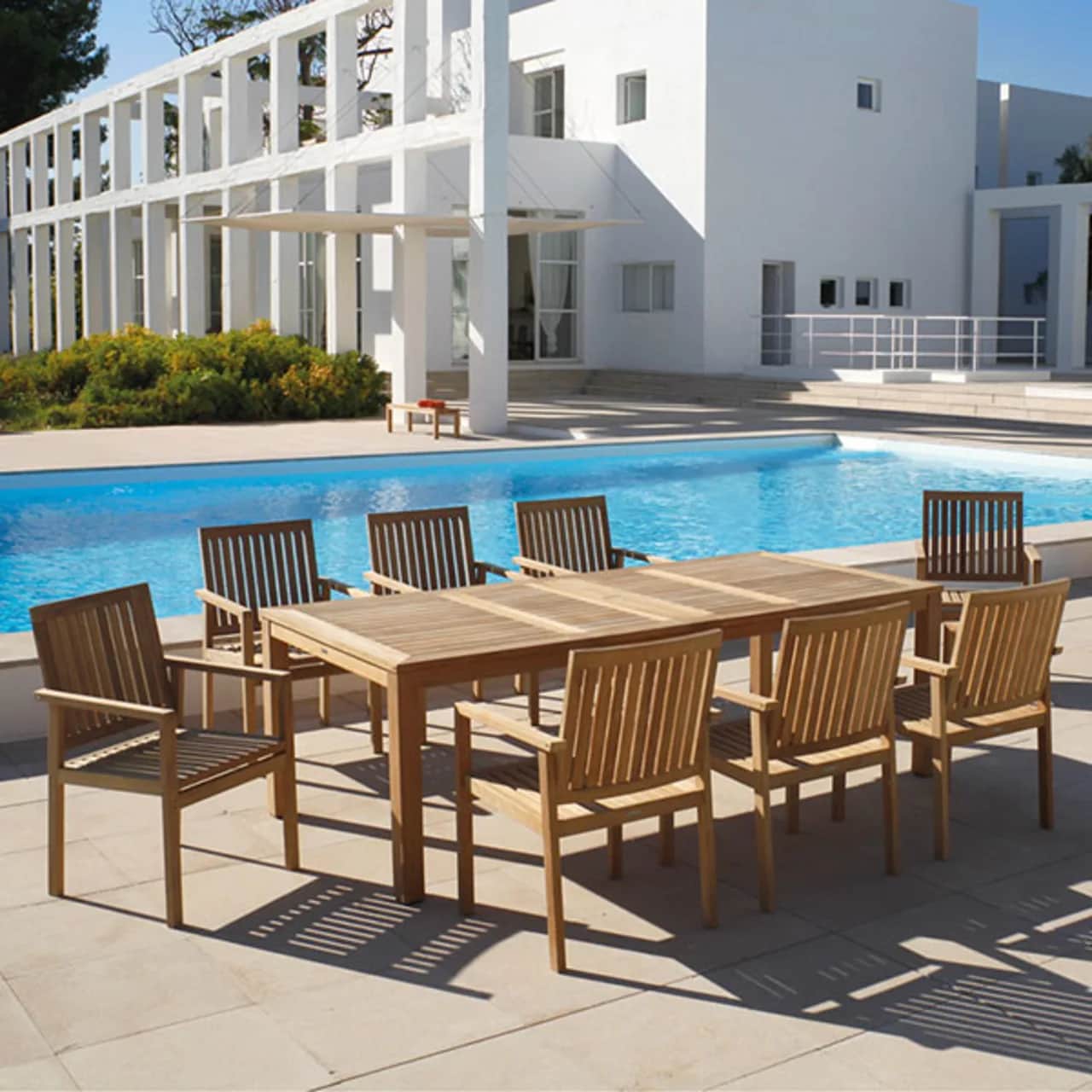 Barlow Tyrie Linear Extendable Table with Linear Dining Armchairs