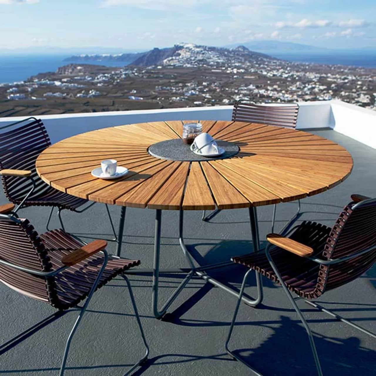 Circle Dining Table | Click Dining Armchairs