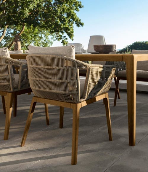 smoked teak: beautiful smoked teak adds an elegant and classic look to the dining set