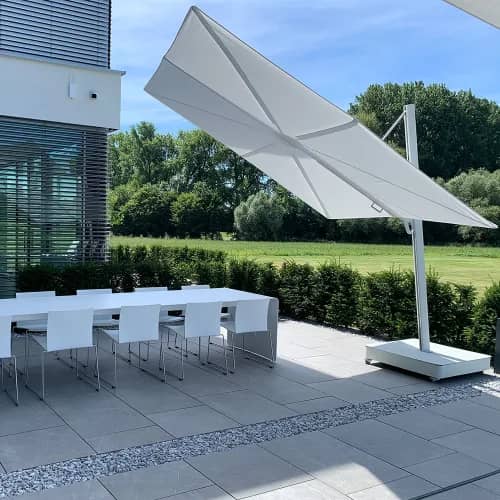 Umbrosa Versa UX Cantilever Umbrella | Architecture