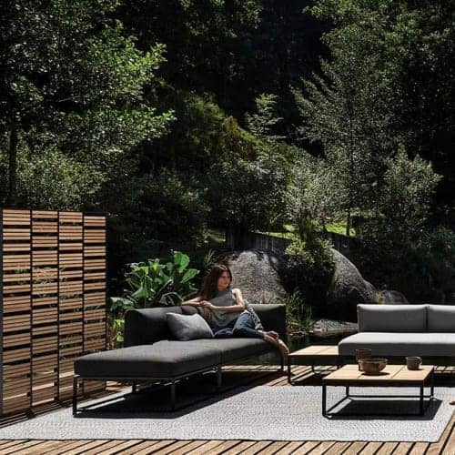 added privacy: gloster screens come in large, small, l-shape, t-shape or straight (shown)