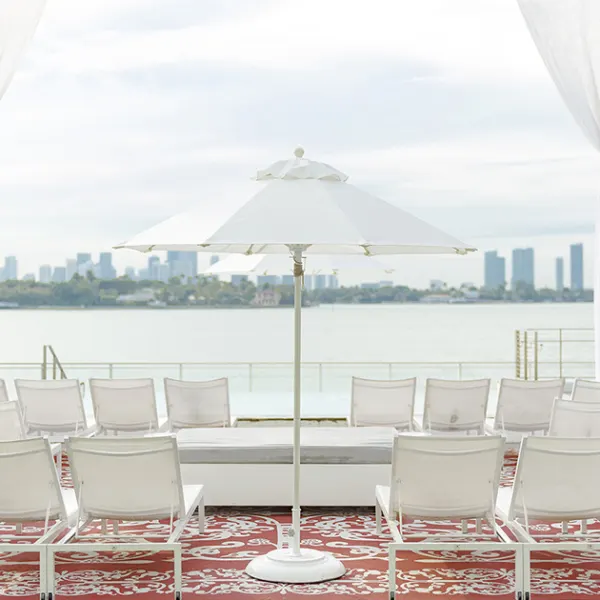 Frankford Monterey 7.5' Octagonal Market Umbrella (Pulley Lift) | White Canvas Fabric