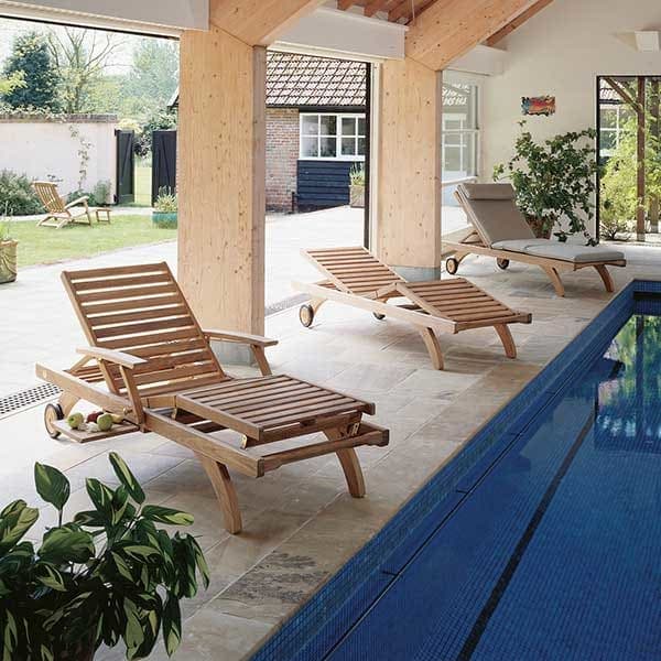 Barlow Tyrie Capri Ultra Lounger with Capri Standard Loungers