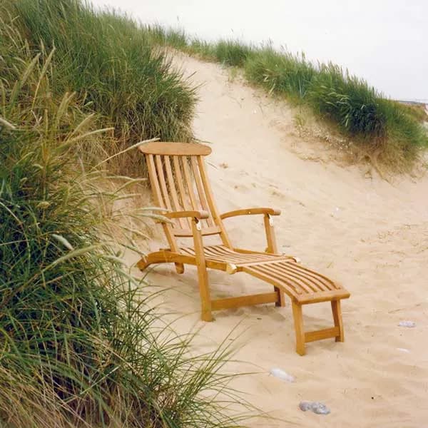 Barlow Tyrie Commodore Teak Steamer Chair