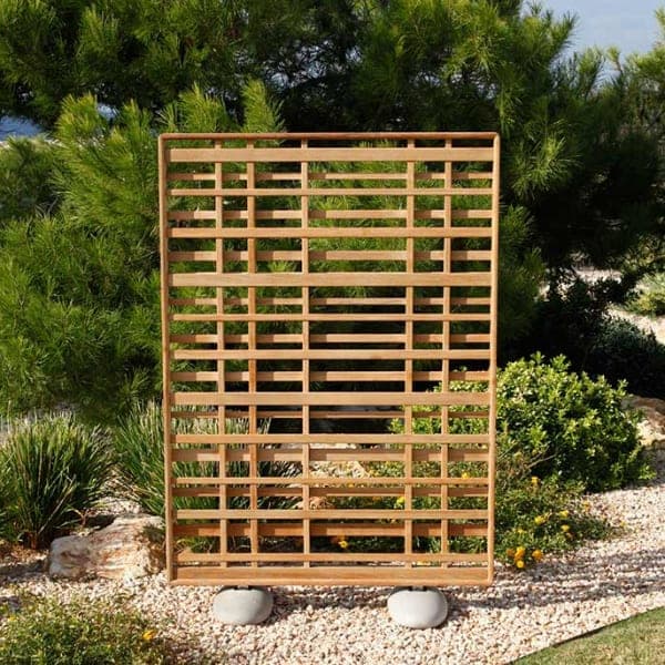 Barlow Tyrie Woodland Vertical Teak Screen