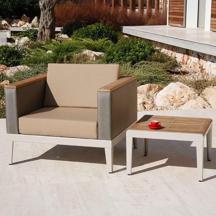 Barlow Tyrie Aura Deep Seating Armchair with Aura 26" Square Side Table