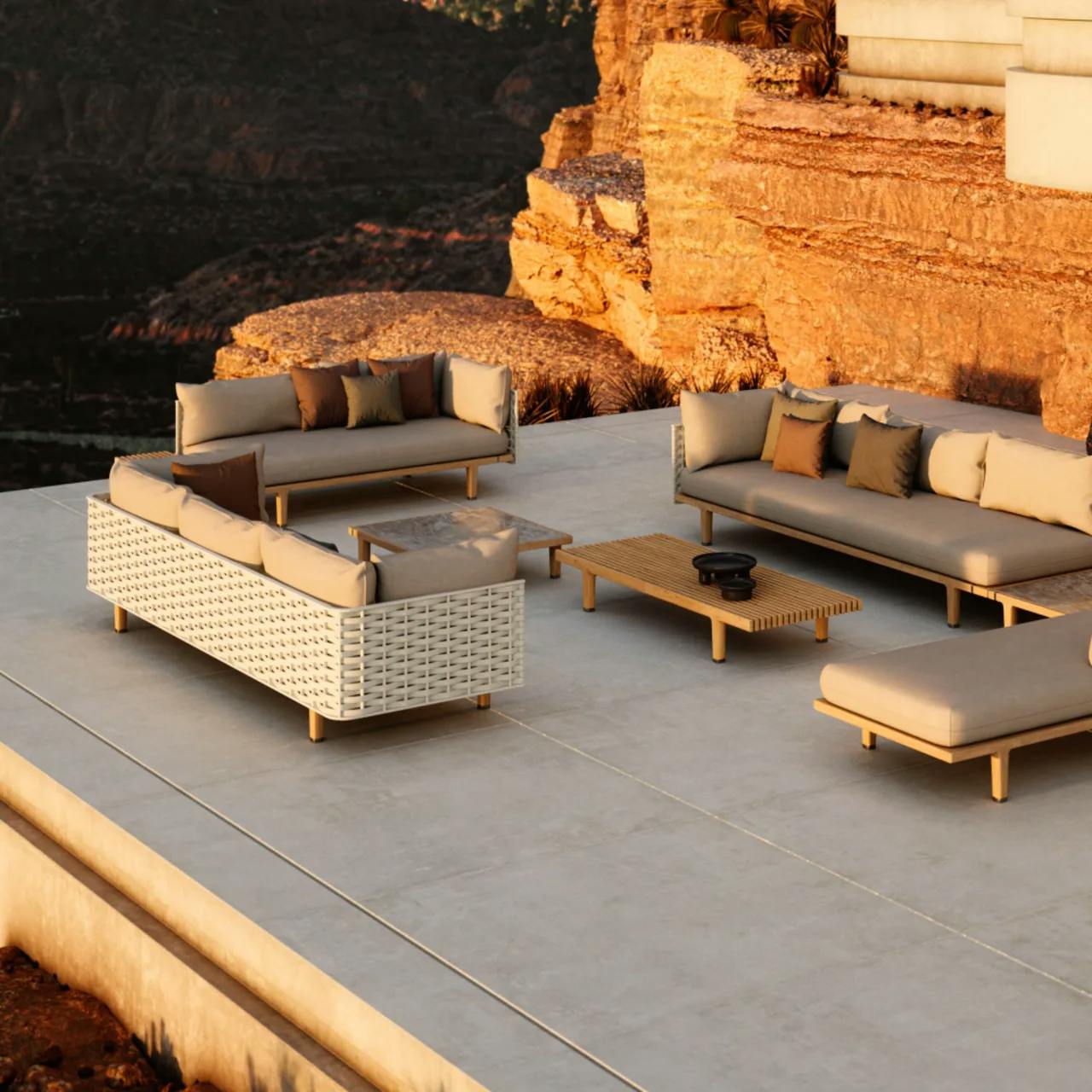 SEALINE modular components and lounge tables