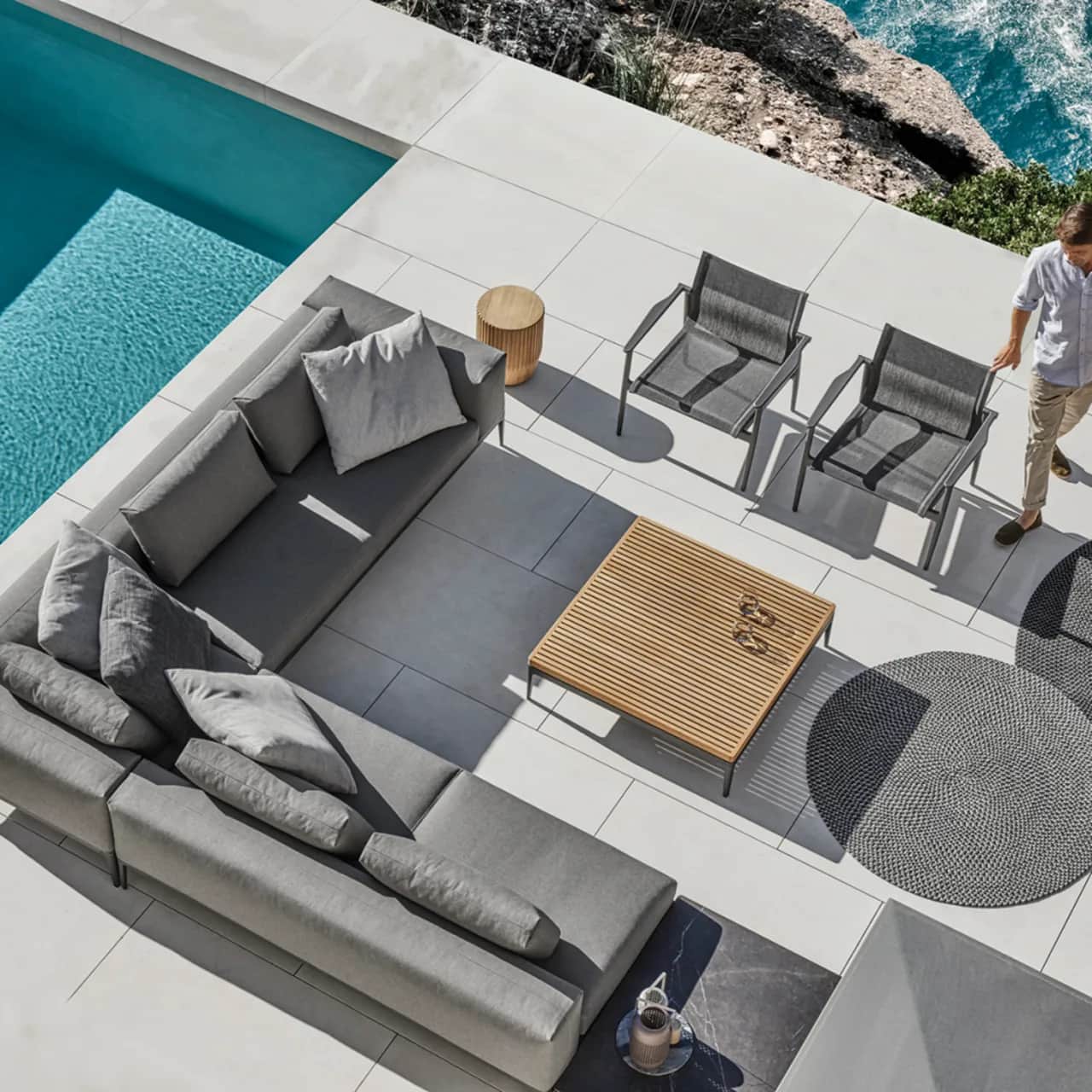 Gloster Grid Modular Seating Collection