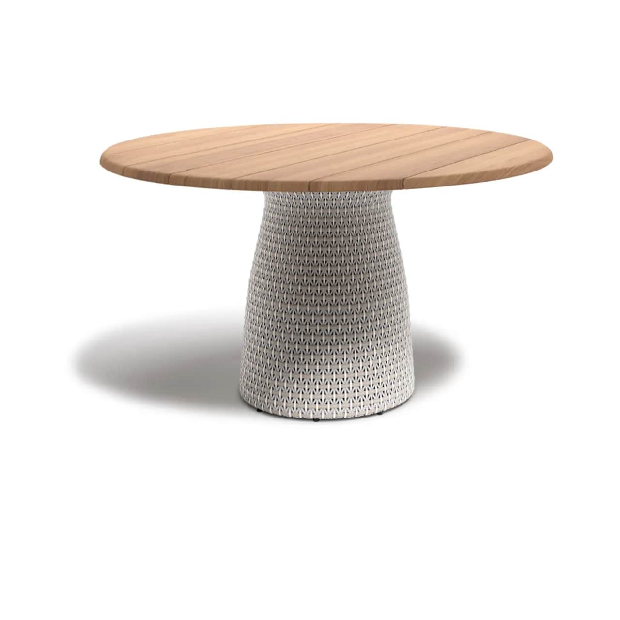 DEDON FLLAIR Dining Table. | Fiber: Sahara