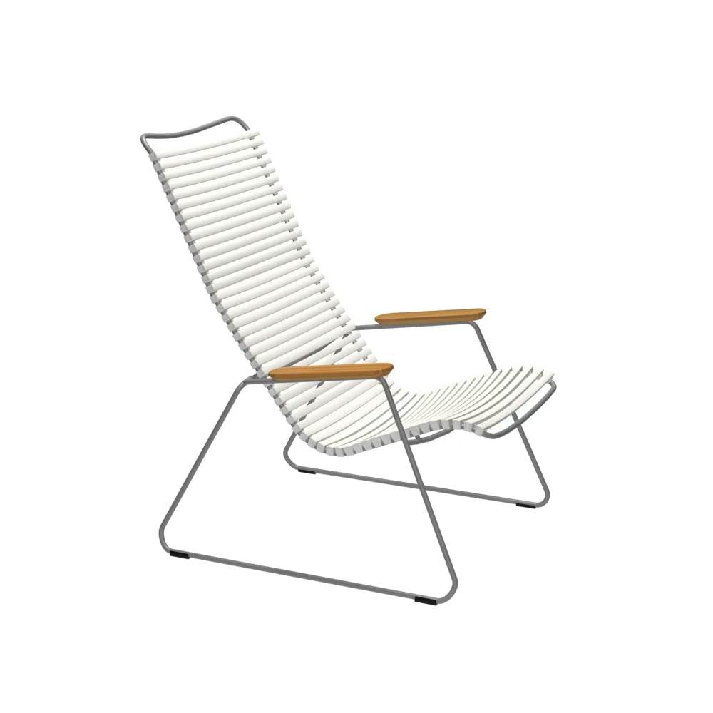 Houe Click Lounge Chair | Muted White Lamellas with Bamboo Armrests