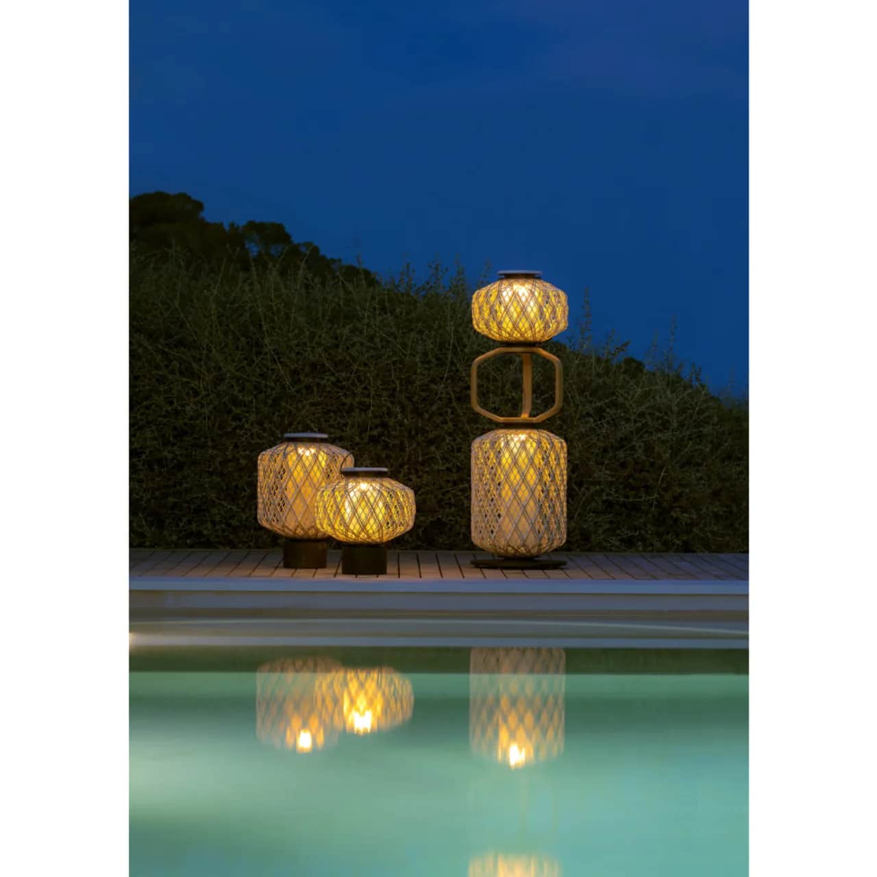 THE OTHERS Lanterns and Statue TOBO