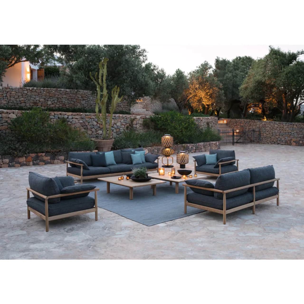 DEDON TIBBO Lounge Seating | THE OTHERS Lanterns