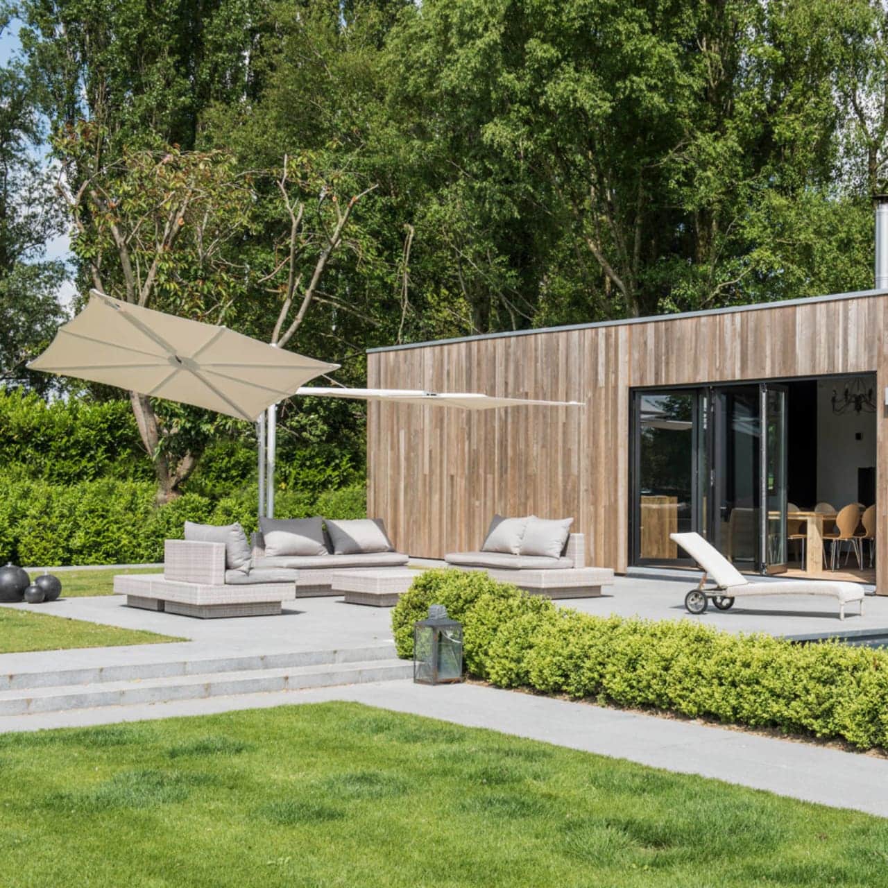 Umbrosa Duo Spectra 8'2" Square 90° Straight Dual Canopy Umbrella
| Solidum, Natural