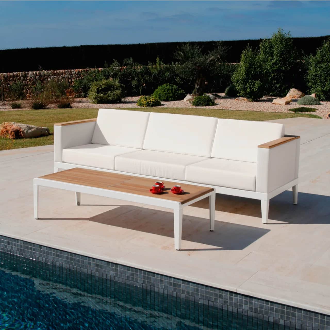 Barlow Tyrie Aura Deep Seating 3-Seater Sofa | Aura Lounge 63" X 26" Coffee Table - Heavy