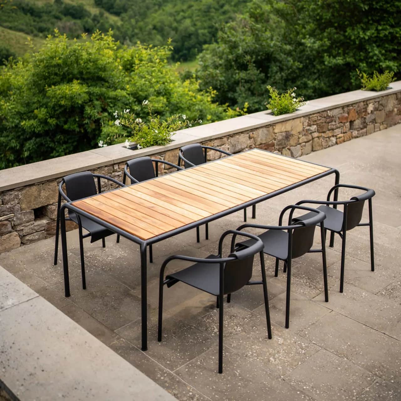 Houe Nami Dining Armchair | Avanti Dining Table