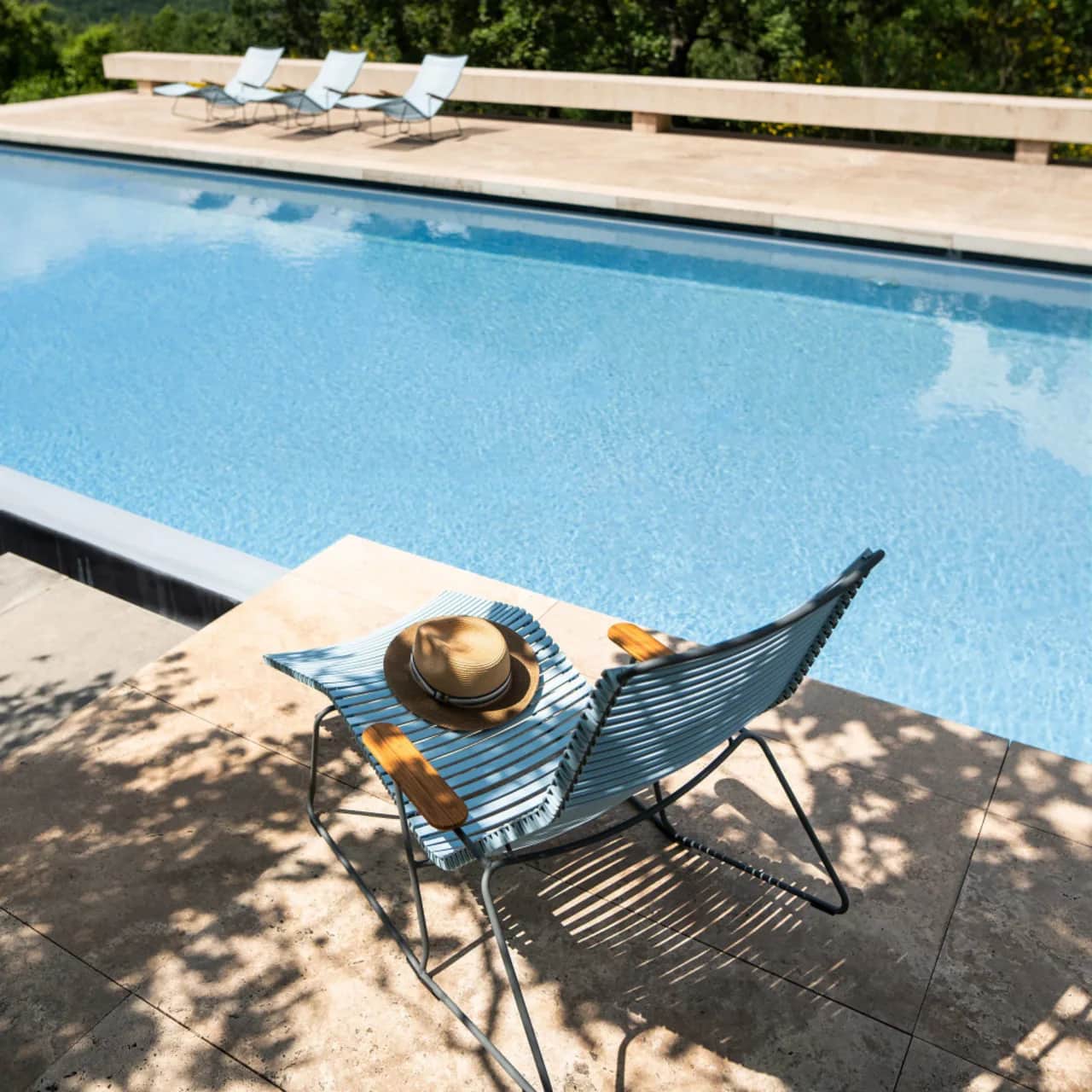 Houe Click Sun Rocker | Dusty Light Blue Lamellas