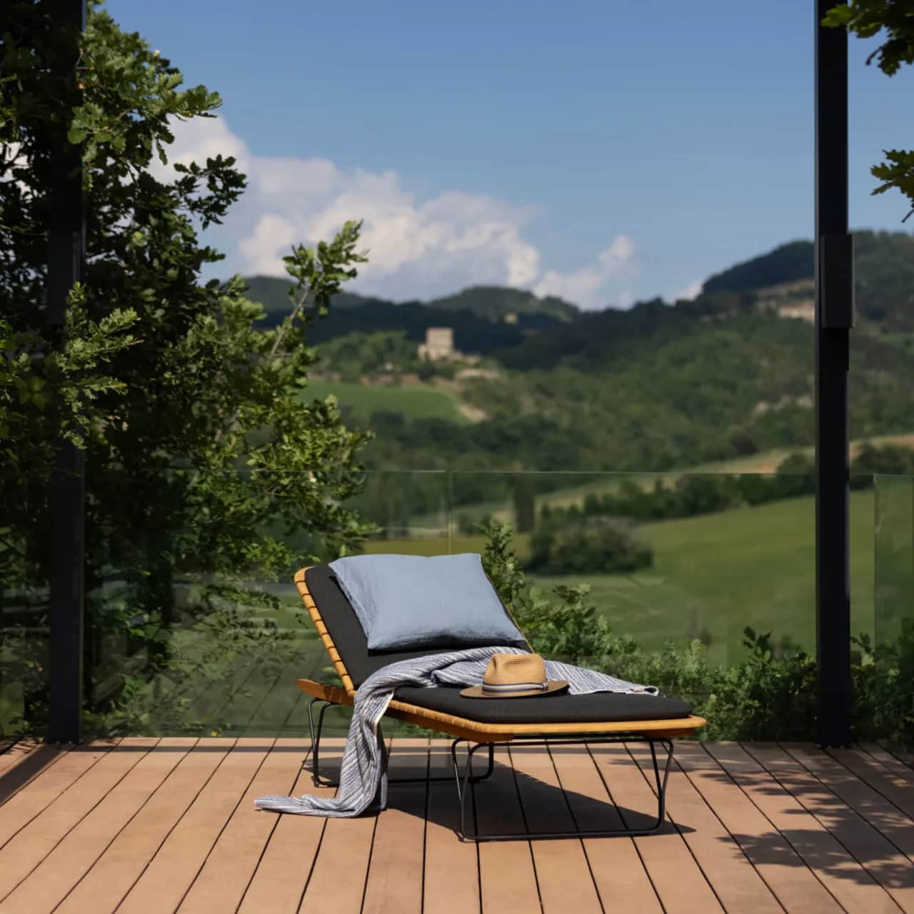 Houe Molo Sunbed | Charcoal Heritage Cushion