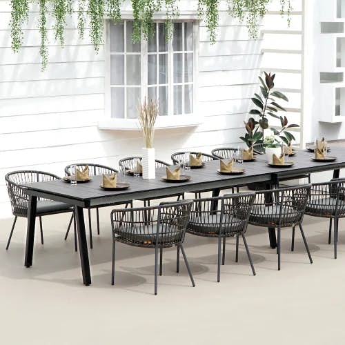 MAMAGREEN Maxximus Extension Table | Bono Dining Chairs