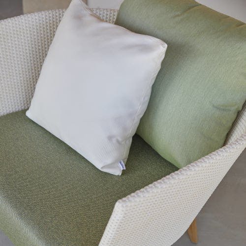 POINT Arc Lounge Chair | Woven Fiber Ivory | Teak Legs