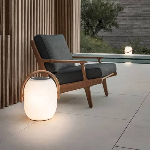 Gloster Bay Lounge Chair | Ambient Cocoon Outdoor Light