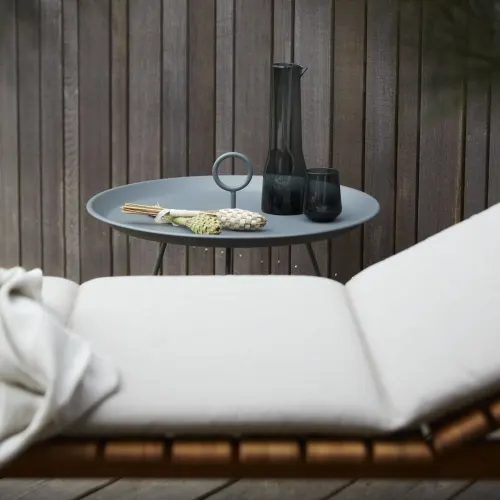 Houe Eyelet 17" Tray Table | Molo Sunbed