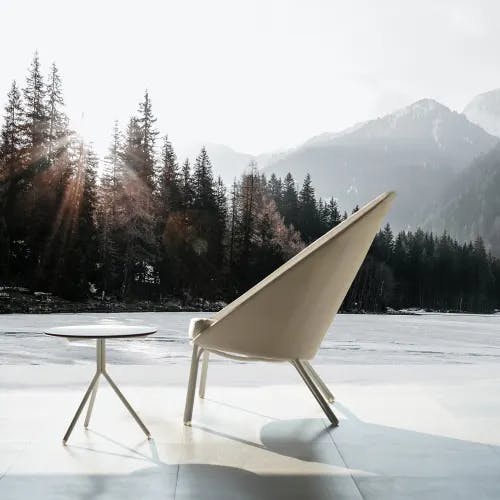 MAMAGREEN Zupy High Back Chair | Bono Low Table