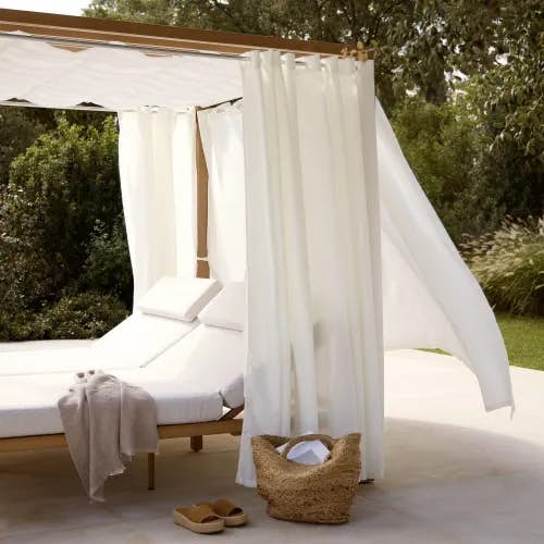 POINT Kahn Double Chaise Daybed (With Curtains)