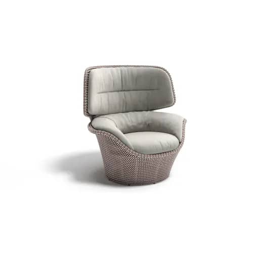 DEDON SEASHELL GRAND Wing Chair | Fiber: Umber