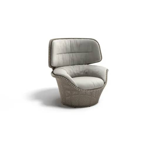 DEDON SEASHELL GRAND Wing Chair | Fiber: Oak