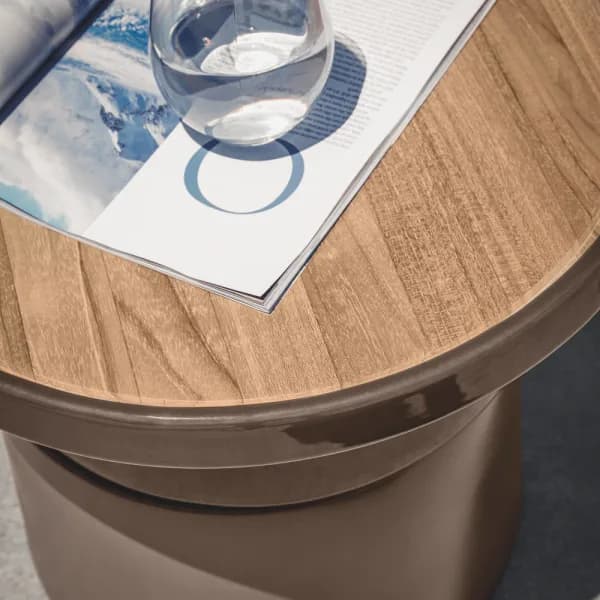 Gloster Coso Table Detail